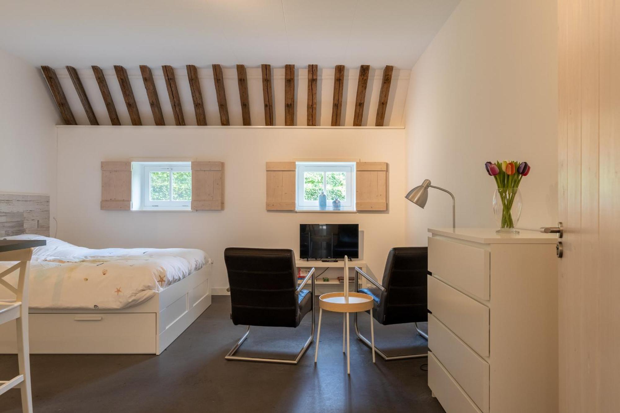 Iselmarpleats Comfortabele Studio Met Badkamer Gaast Exterior photo